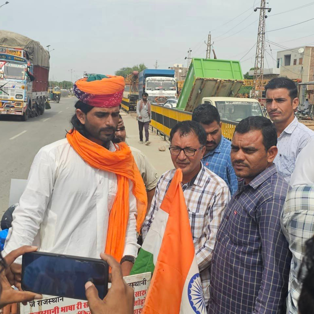 राजस्थानी भाषा की मान्यता दिलाने को लेकर साइकिल यात्रा।